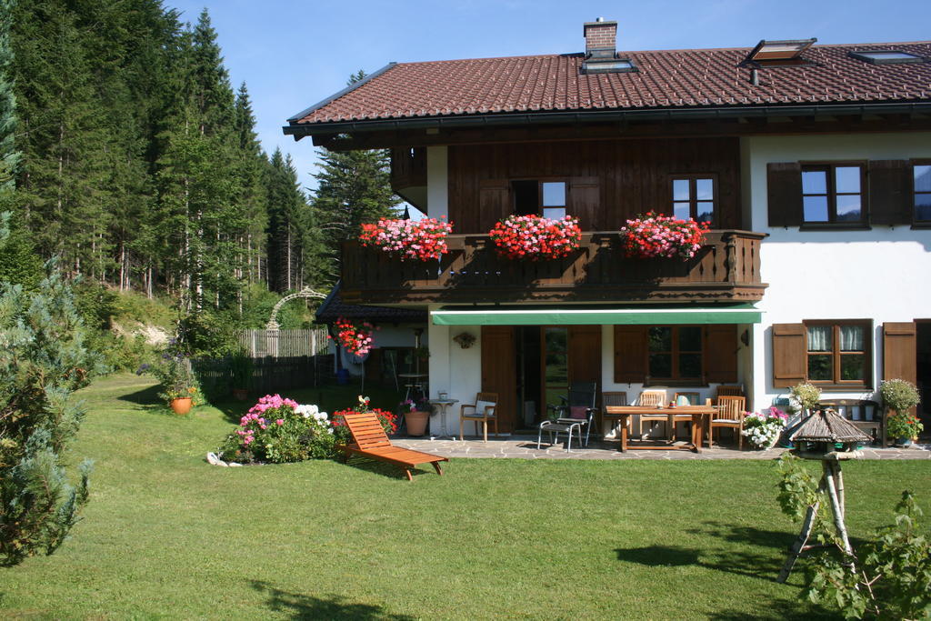 Ferienhaus Am Roemerweg Klais Exterior photo